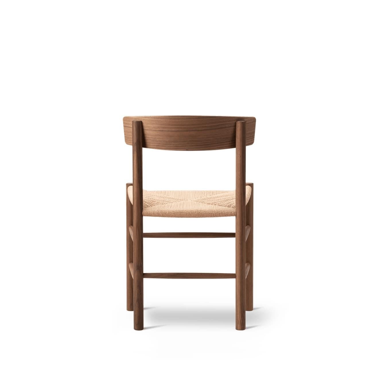 Børge Mogensen Paar J39 Mogensen Stühle, Naturpapier Corde/geölter Nussbaum (21. Jahrhundert und zeitgenössisch) im Angebot