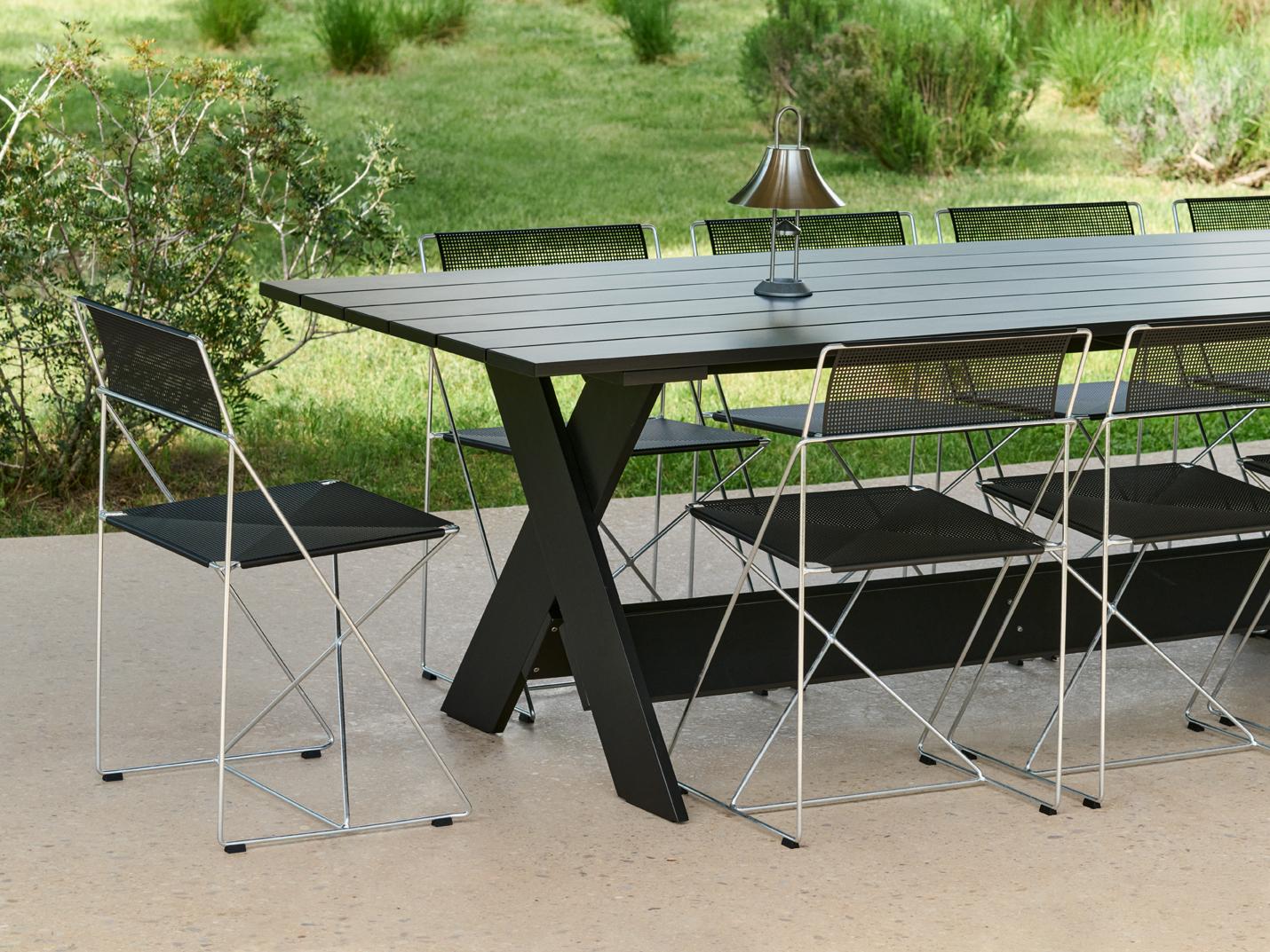 Acier Lot de 4 chaises X-Line base galvanisée/assise/dossier laqué noir pour le foin en vente