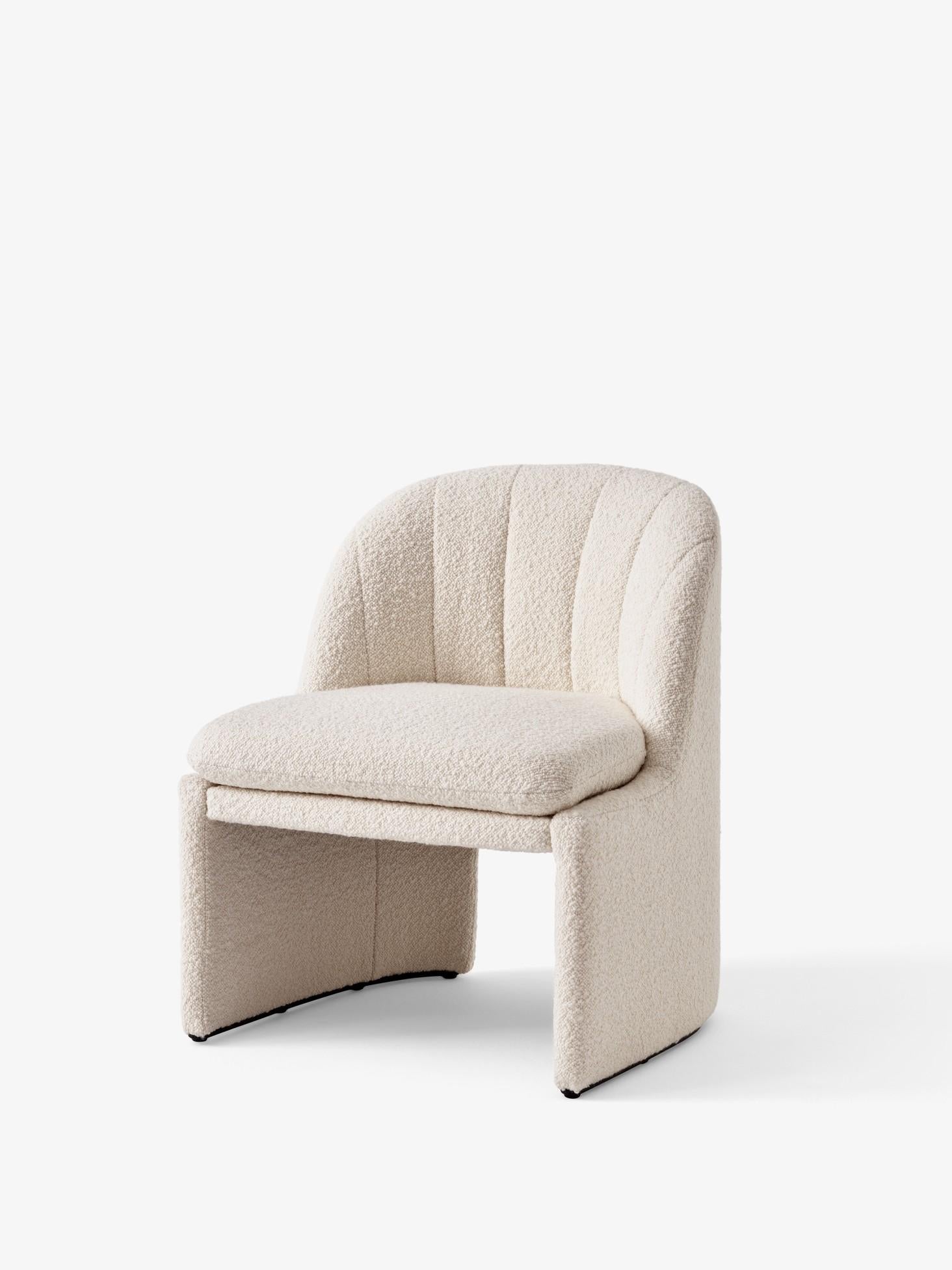 Scandinave moderne Paire de fauteuils club A107, Dedar -Karakorum 001 par Space Copenhagen pour AT&T en vente