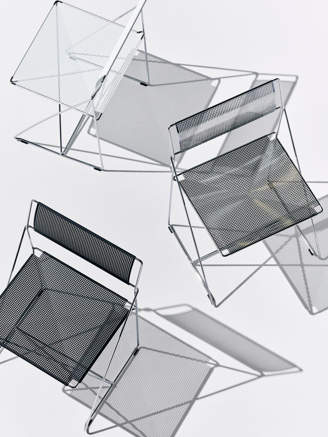 Lot de 4 chaises d'intérieur X-Line Chromed Base & Seat/Back by Niels Jørgen Haugesen Neuf - En vente à Dubai, AE