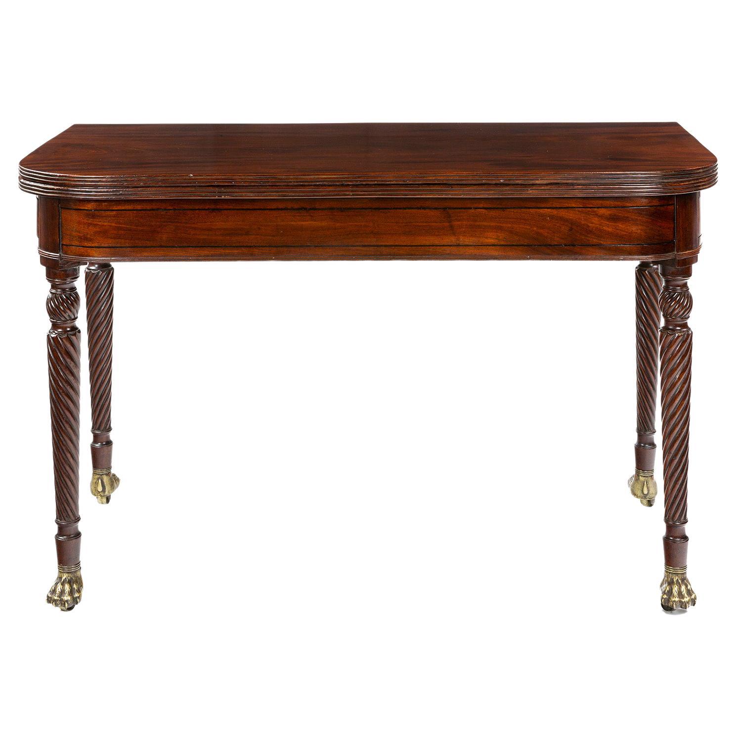 Irish Georgian Mahogany Supper Table, Circa 1780, attributed to Robert Strahan. For Sale