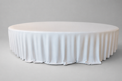 Levitaz Oval, skulpturaler Couchtisch in Lux White, zeitgenössisch