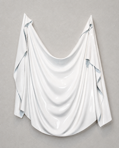 Pannello da parete Levitaz, scultura da parete “Draped Form” in bianco Lux