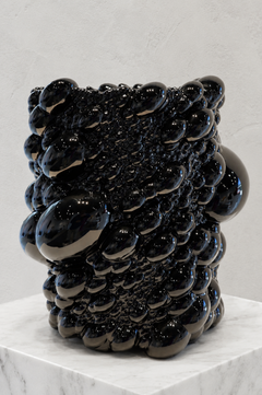 Sphera Vase Twist, abstraktes, zellförmiges Gefäß, glänzende Graphit-Oberfläche