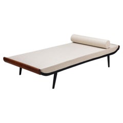 Dick Cordemeijer Cleopatra daybed for Auping in wool The Netherlands 1954