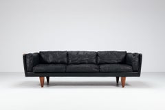 Illum Wikkelso model V11 sofa in black leather Holger Christiansen Denmark 1960