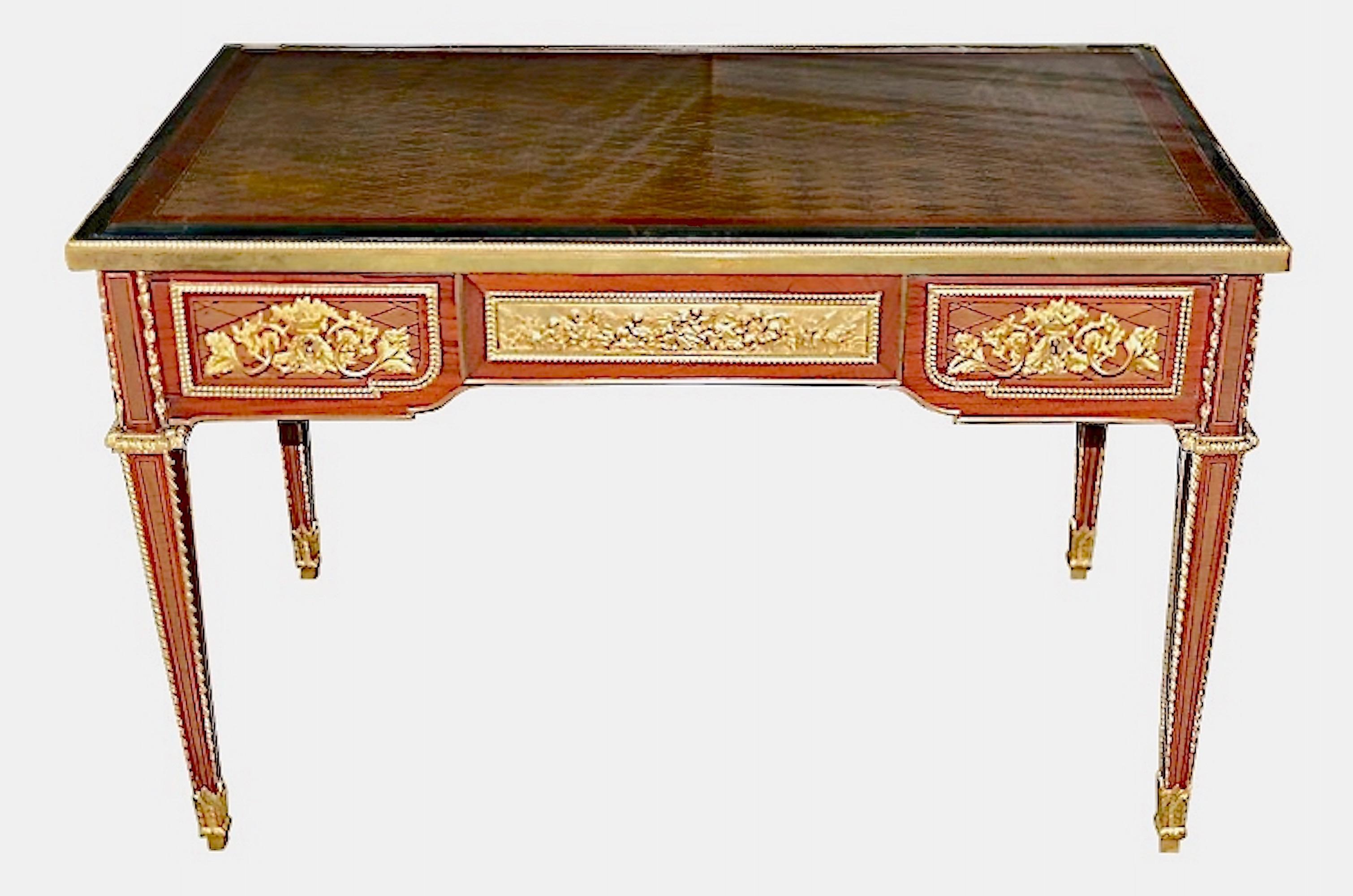 Assiette de bureau Louis XVI en parqueterie d'acajou doré en vente 9