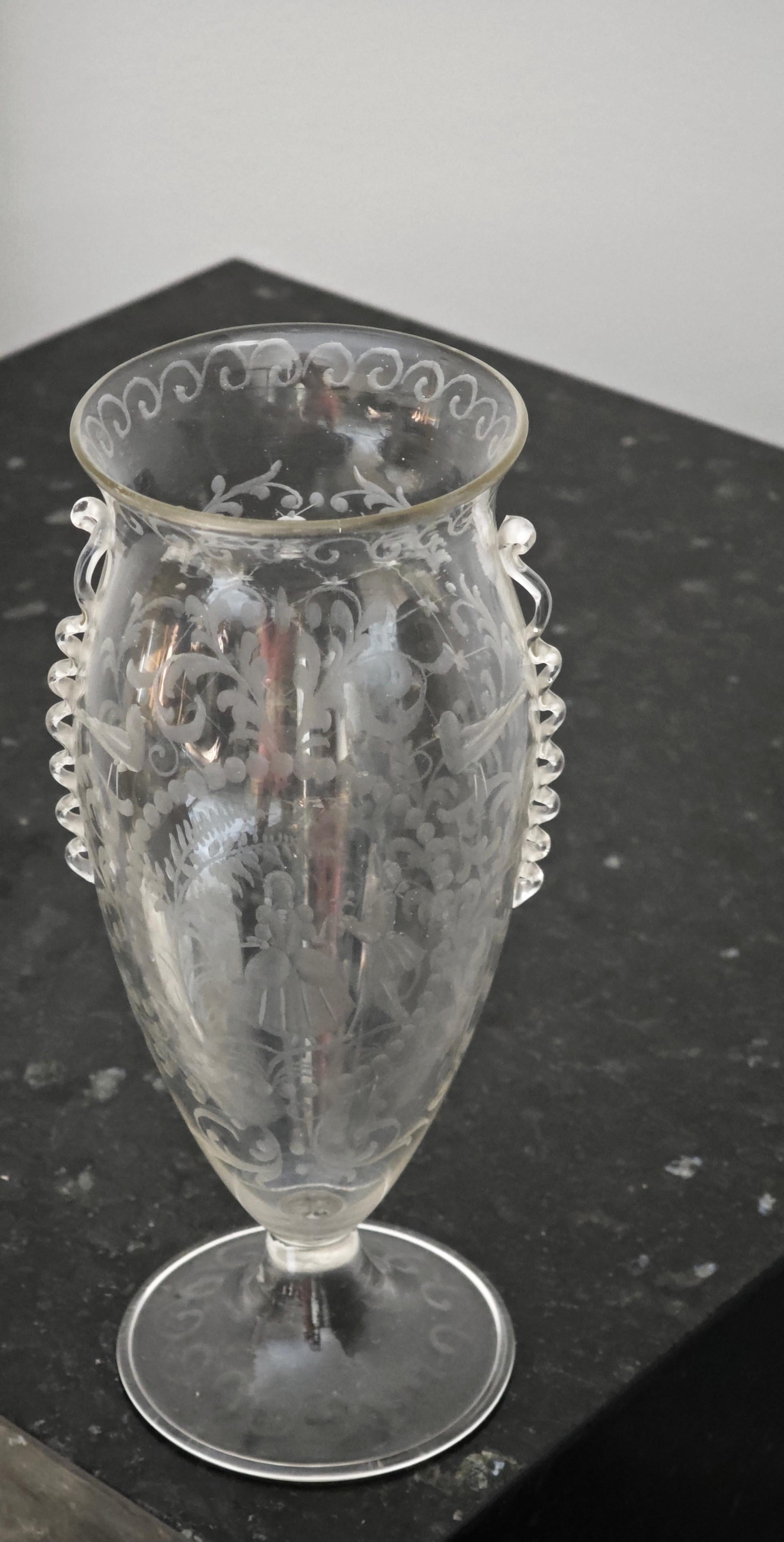 XX secolo Guido Balsamo Stella Production S.A.L.I.R. Italia anni '30 Vaso in vetro soffiato metà secolo in vendita