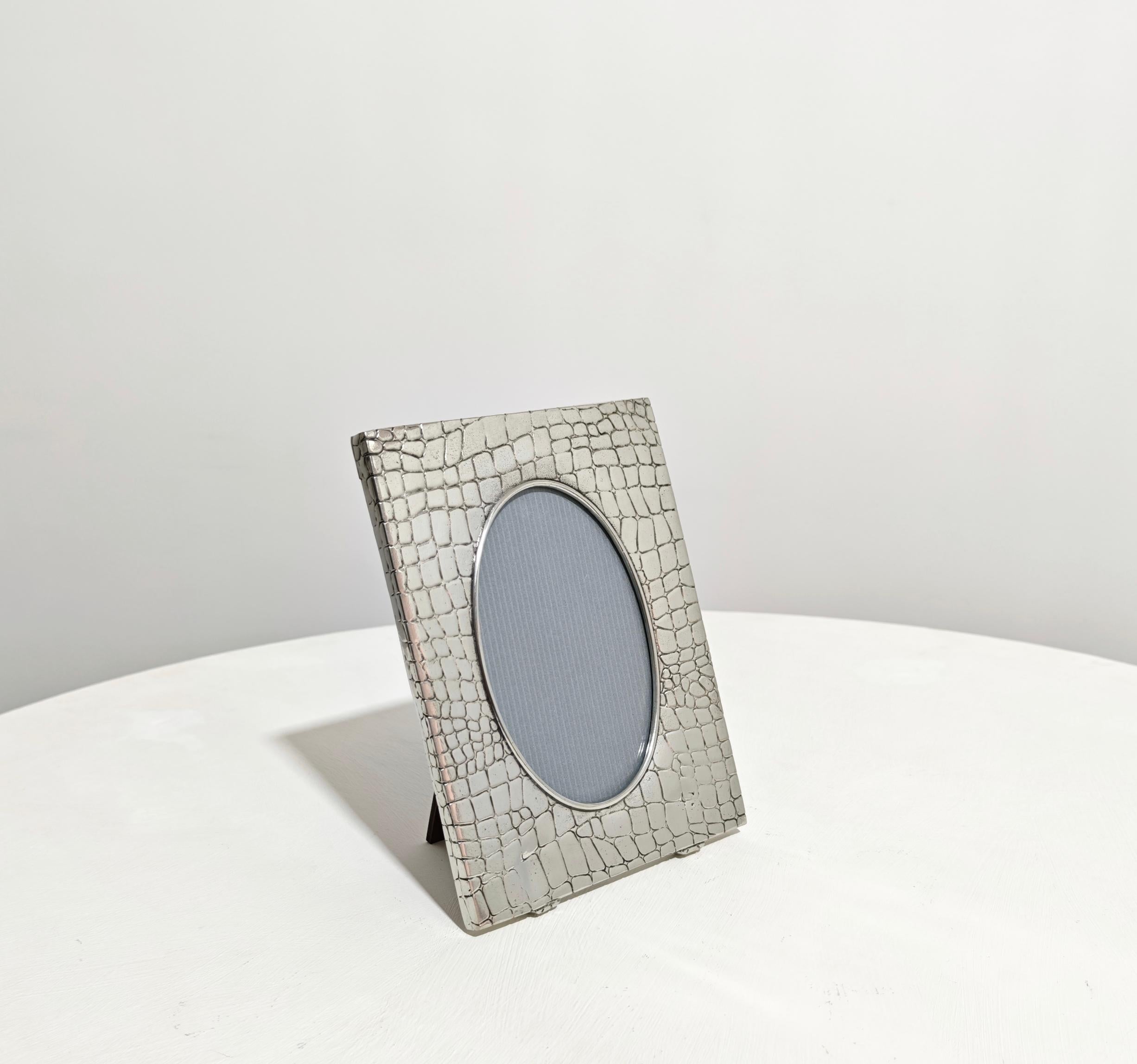 Italian Photo Frame With Crocodile Effect Tin 95% Production Italy  1990/2000 For Sale