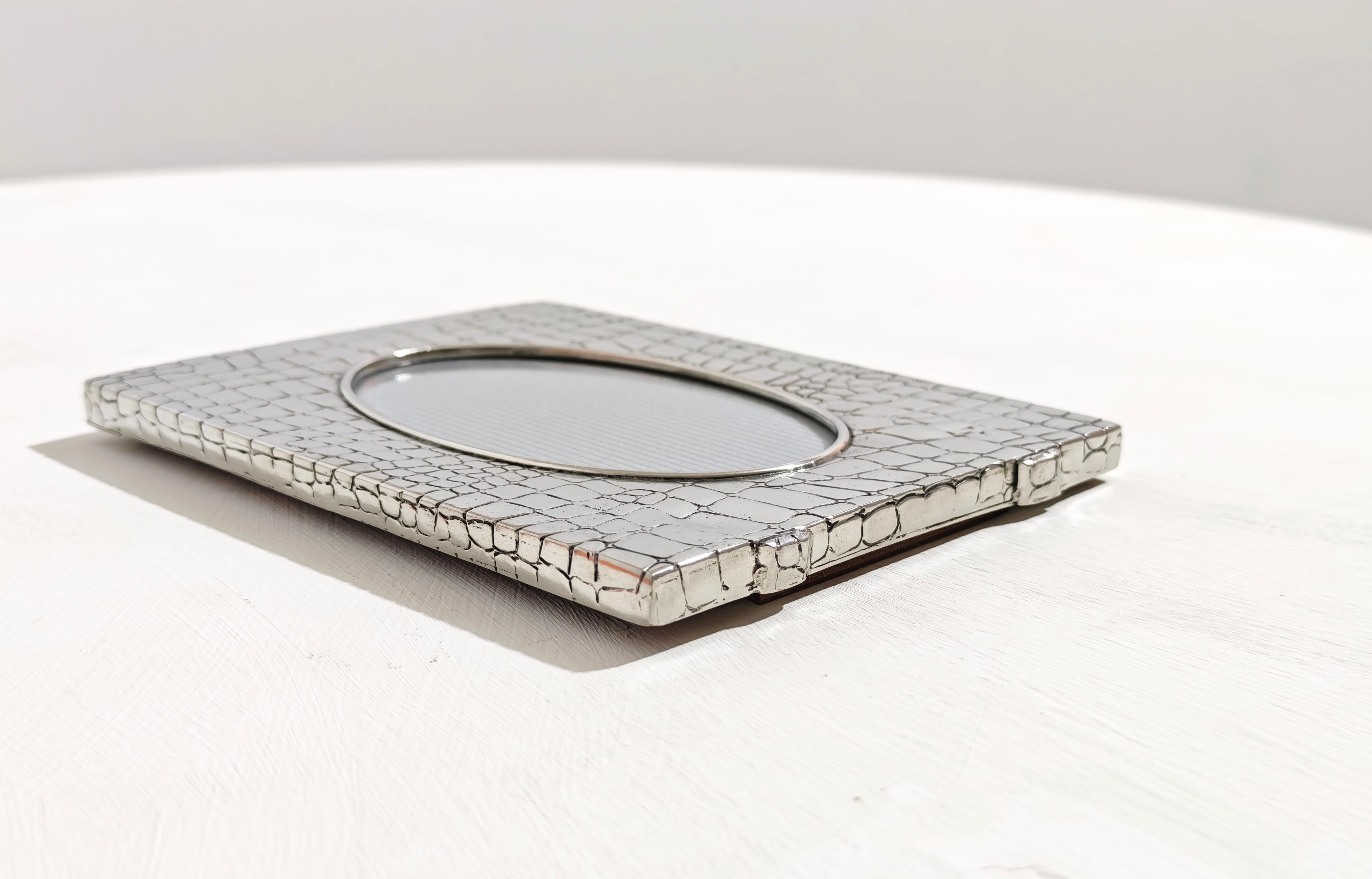 Late 20th Century Photo Frame With Crocodile Effect Tin 95% Production Italy  1990/2000 For Sale