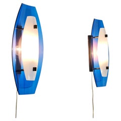 Set of two wall lamps in blue and white Perspex, Italy, 1970s, Mid-Century Modern