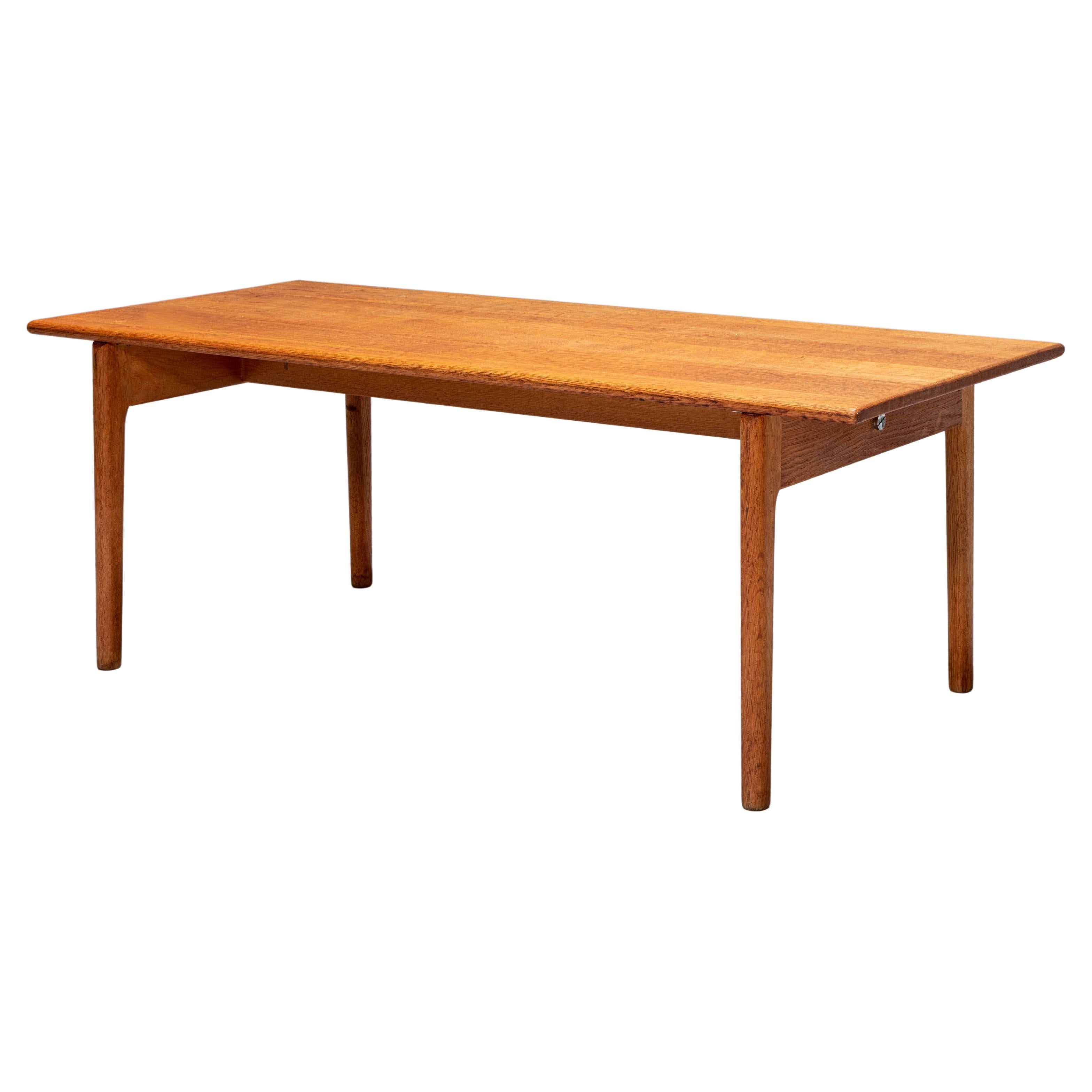 Hans Wegner AT-15 Coffee Table by Andreas Tuck in solid Oak, Denmark, 1960's