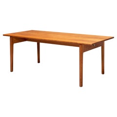 Retro Hans Wegner AT-15 Coffee Table by Andreas Tuck in solid Oak, Denmark, 1960's