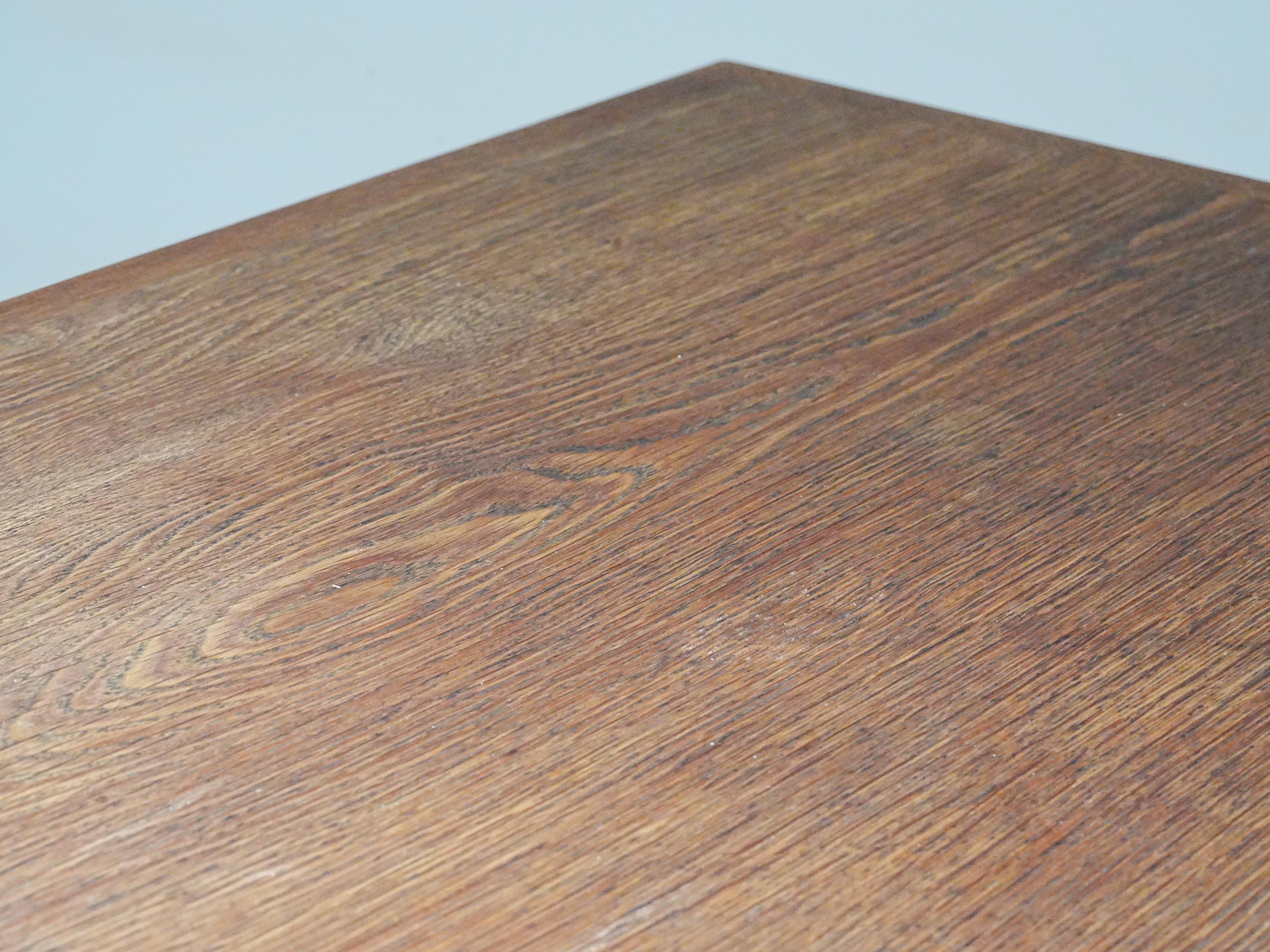 Table de salle à manger 303 en Oak Oak et métal, Hans Wegner by Andreas Tuck, Danemark, années 1950 Bon état - En vente à Uithoorn, NL