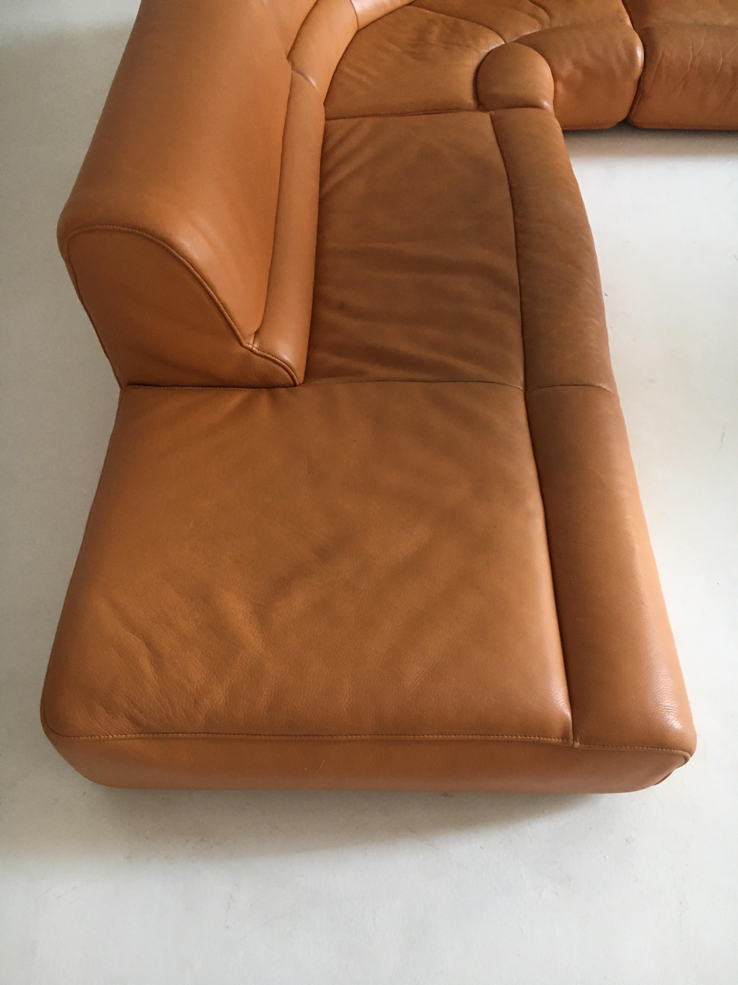 De Sede DS-18 Vintage Patinated Cognac Leather Sectional Sofa, Switzerland 1980s 3