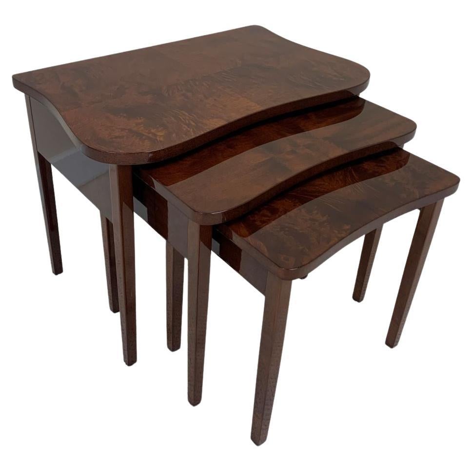 Gilbert Rohde for Herman Miller Stacking Tables in Burl Acacia For Sale 1