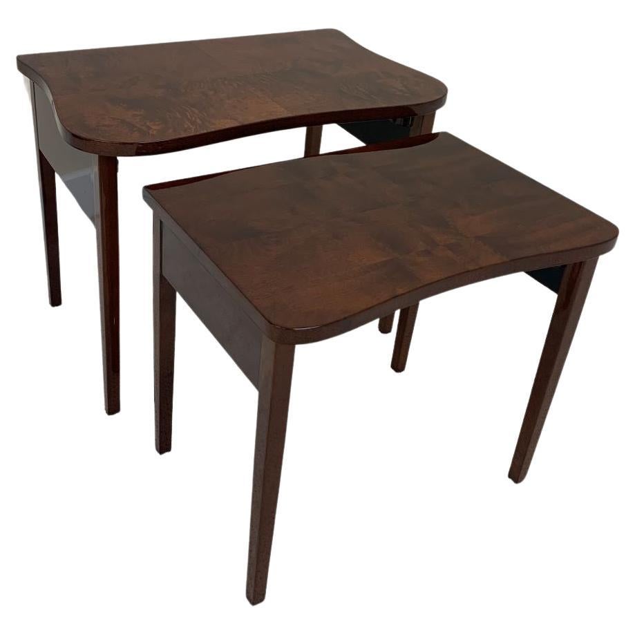 American Gilbert Rohde for Herman Miller Stacking Tables in Burl Acacia For Sale