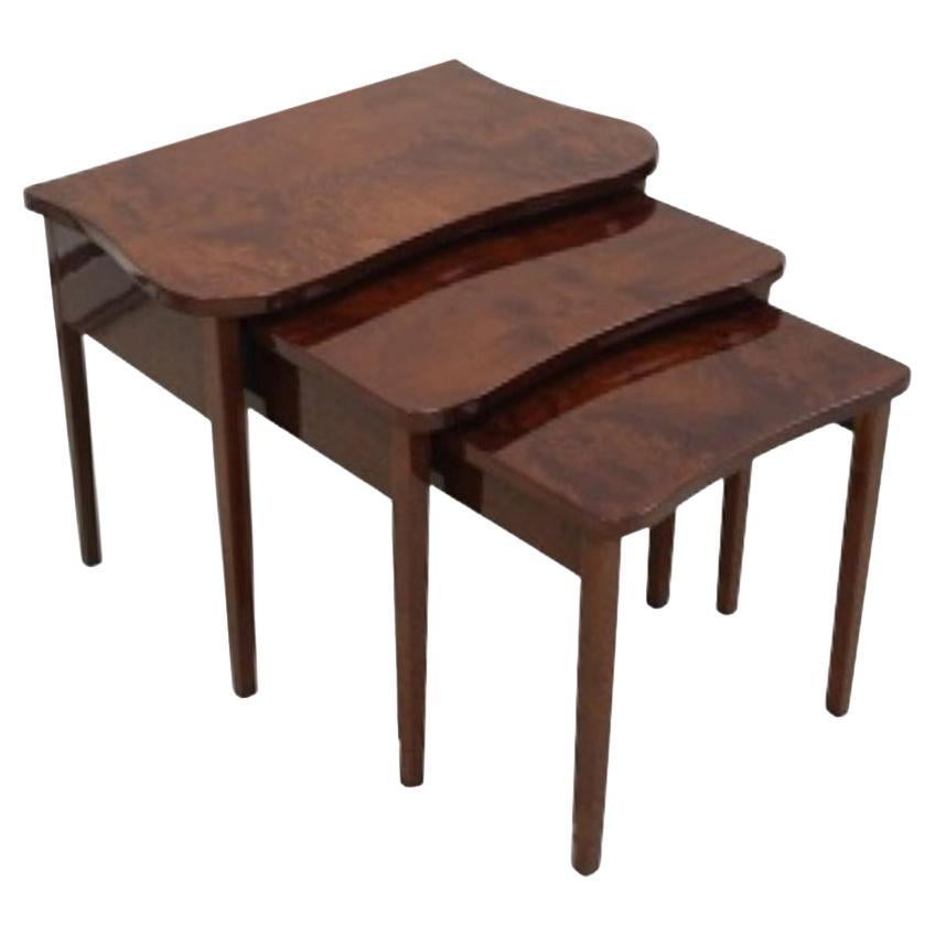 Gilbert Rohde for Herman Miller Stacking Tables in Burl Acacia For Sale