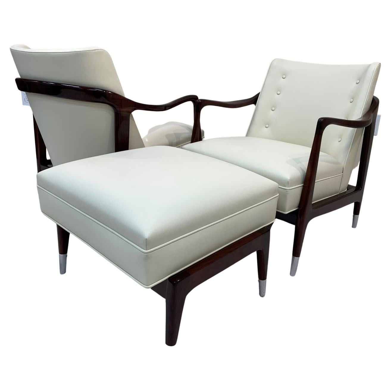 Paire de chaises longues et d'ottomans sculptés de style Gio Ponti:: datant du milieu du siècle dernier Excellent état - En vente à Bernville, PA
