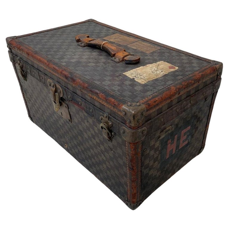 French Rare Louis Vuitton Trunk in Damier Canvas, circa 1890’s For Sale