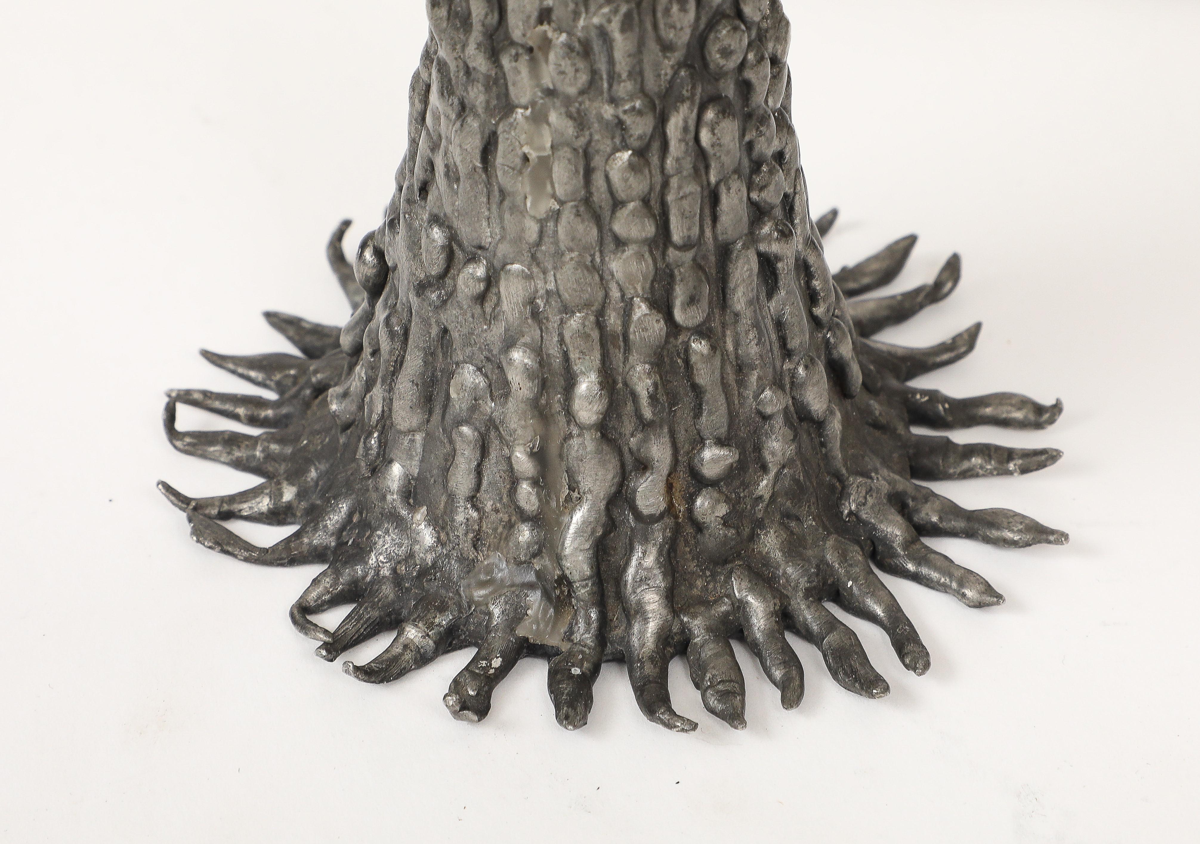 Mid-Century moderno Lampada ad albero in peltro a cera persa realizzata a mano, Francia, c. 1970, timbrata, firmata in vendita