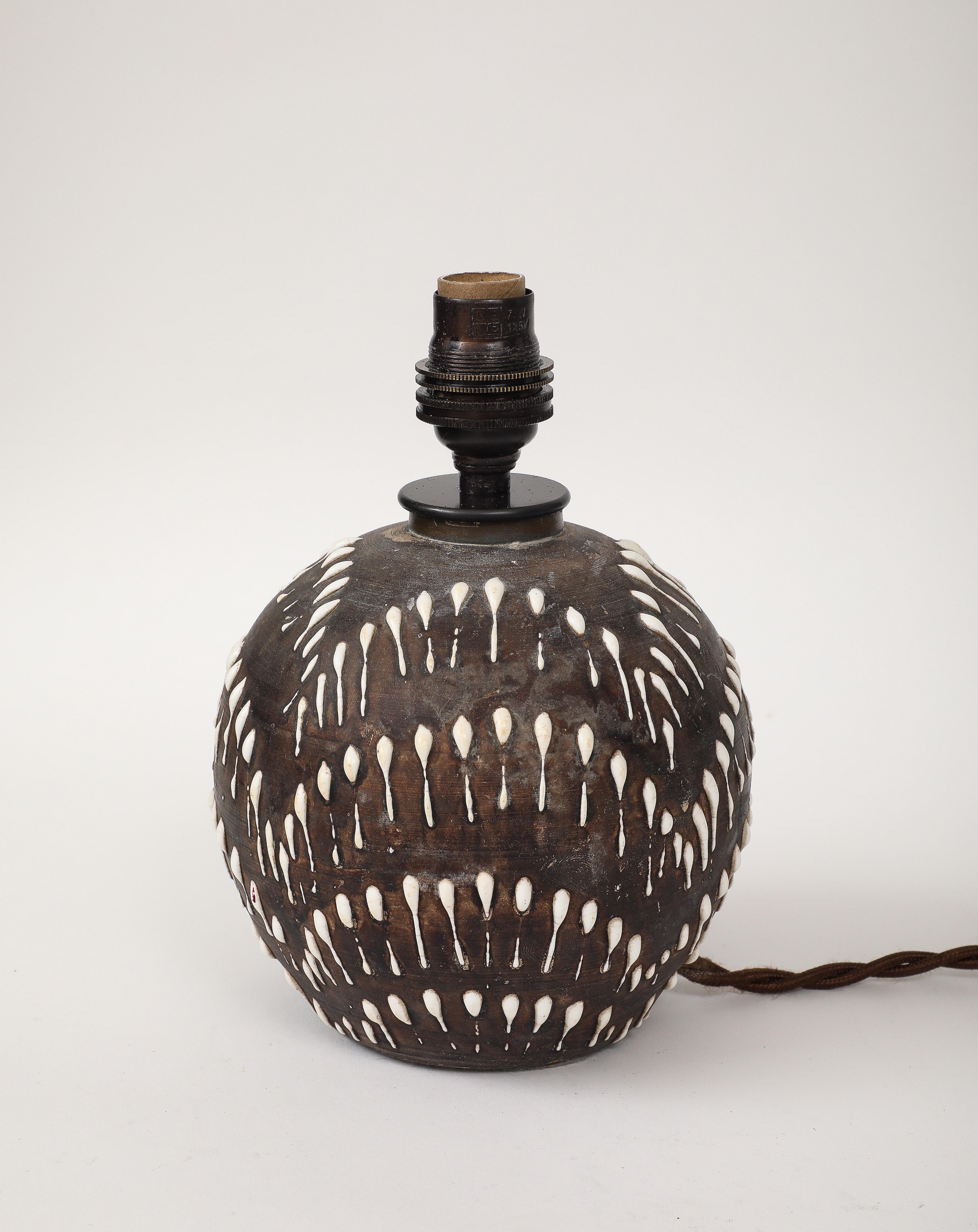 Lampe en céramique à motif 