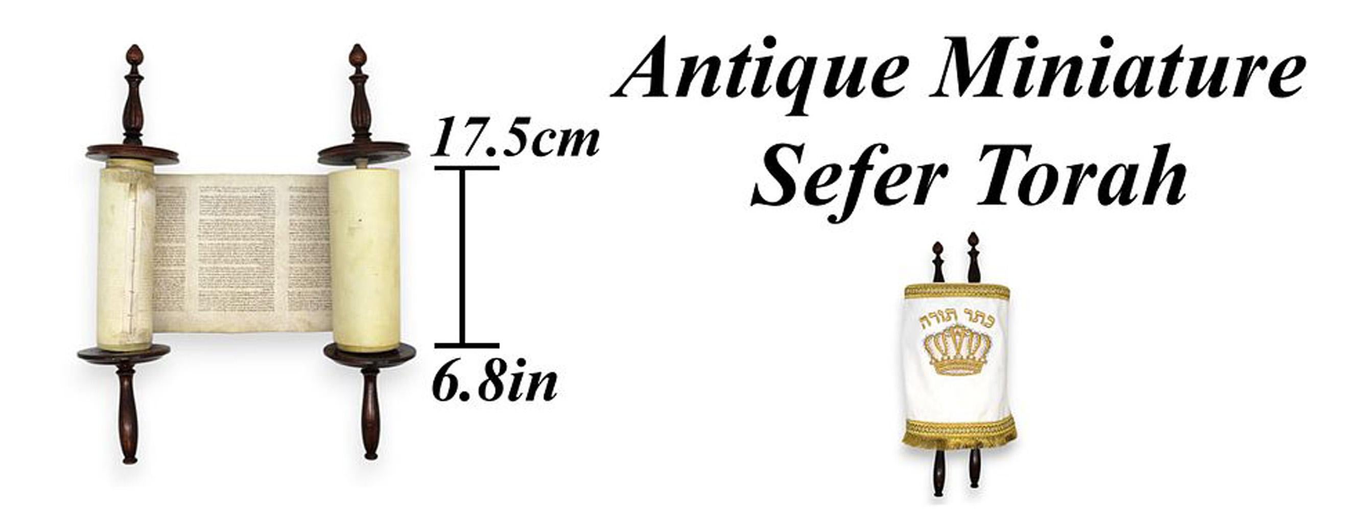 Antico Sefer Torah in miniatura scritto su pergamena in vendita 1