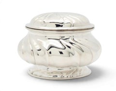 Scatola per etrog in argento tedesco con interno dorato – M. H. Wilkens & Söhne, 1910 circa