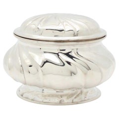 Scatola per etrog in argento tedesco con interno dorato – M. H. Wilkens & Söhne, 1910 circa