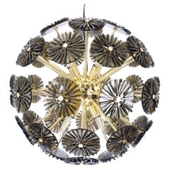 Hängeleuchte mit Dandelion aus Messing aus dem 21. Jahrhundert, hergestellt in Portugal von Creativemary