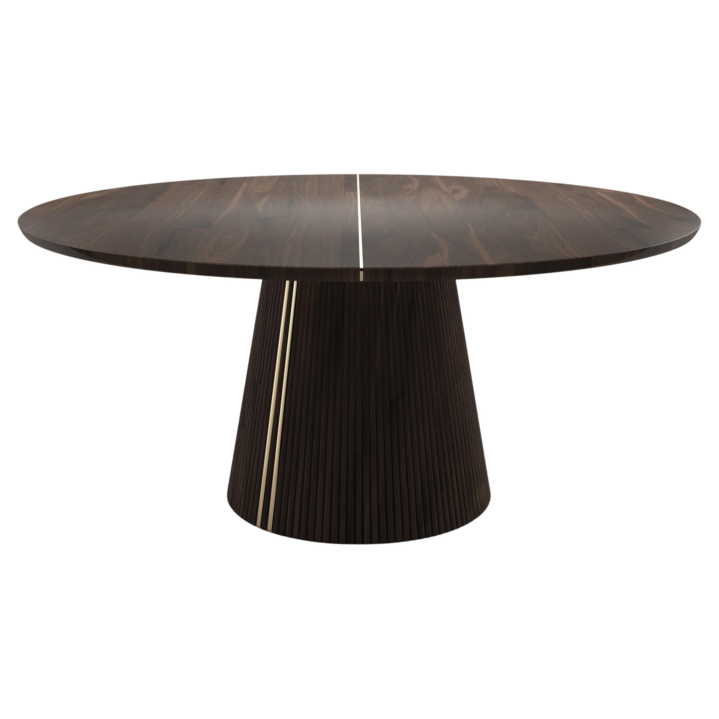 Tavolo da pranzo Henry del XXI secolo in legno di noce realizzato in Portogallo da Wood Tailors