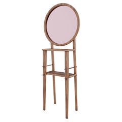 Miroir sur pied Turner du 21e siècle, en bois, fabriqué au Portugal  par Wood Tailors