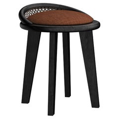 Sgabello da pranzo Brummell in frassino tinto nero realizzato in Portogallo da Wood Tailors