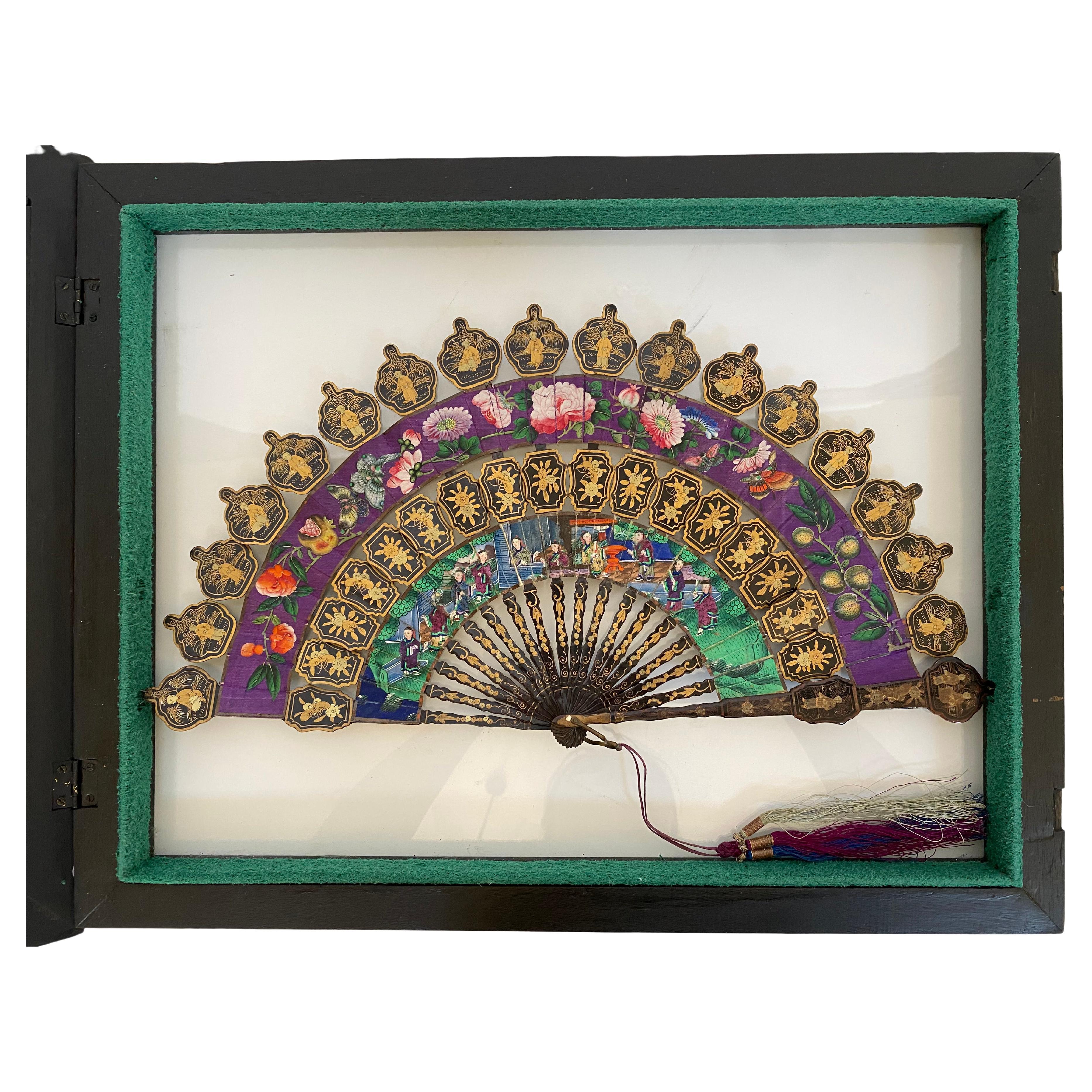 19th Century Chinese Lacquered and Giltwood Frame Fan