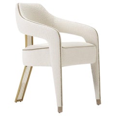 Silla de comedor INVICTA II de boucle blanco y pata trasera de latón