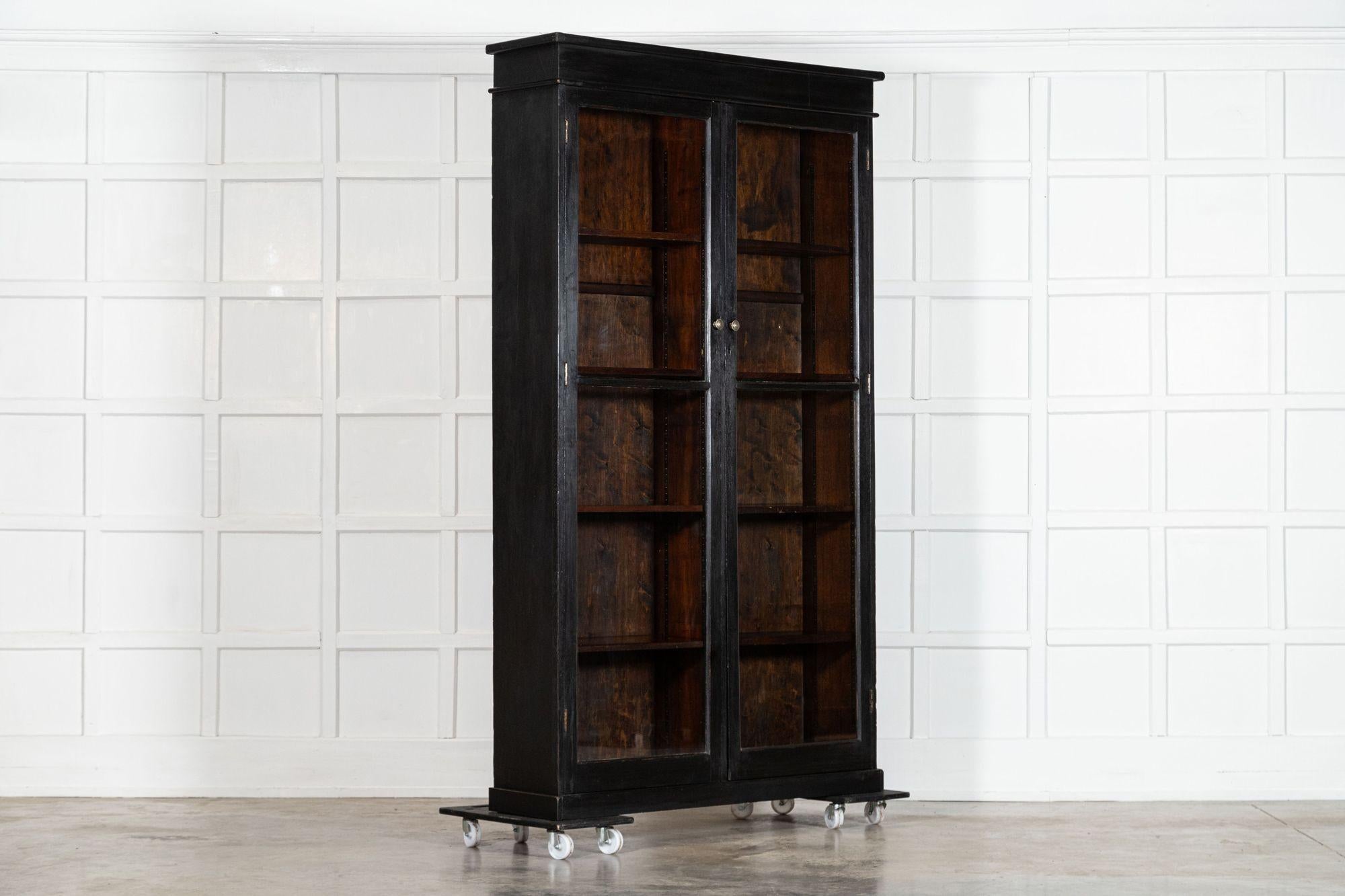 XIX secolo Mobile libreria in Oak inglese del 19° secolo con vetro in vendita
