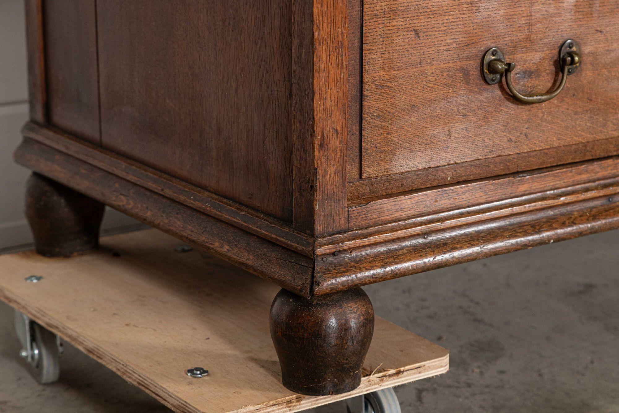 Grande armadio per governanti inglese del XIX secolo in Oak in vendita 7