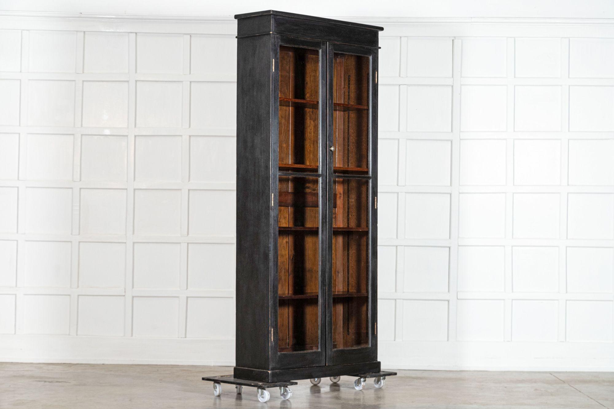 XIX secolo Mobile libreria in Oak inglese del 19° secolo con vetro in vendita