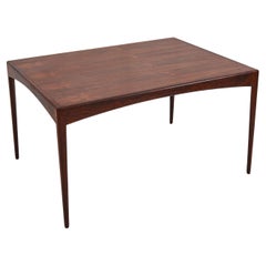 Tavolo e sedie da pranzo in palissandro e pelle nera di Kristian Solmer Vedel Tavolo e sedie da pranzo in palissandro e pelle nera di Kristian Solmer Vedel