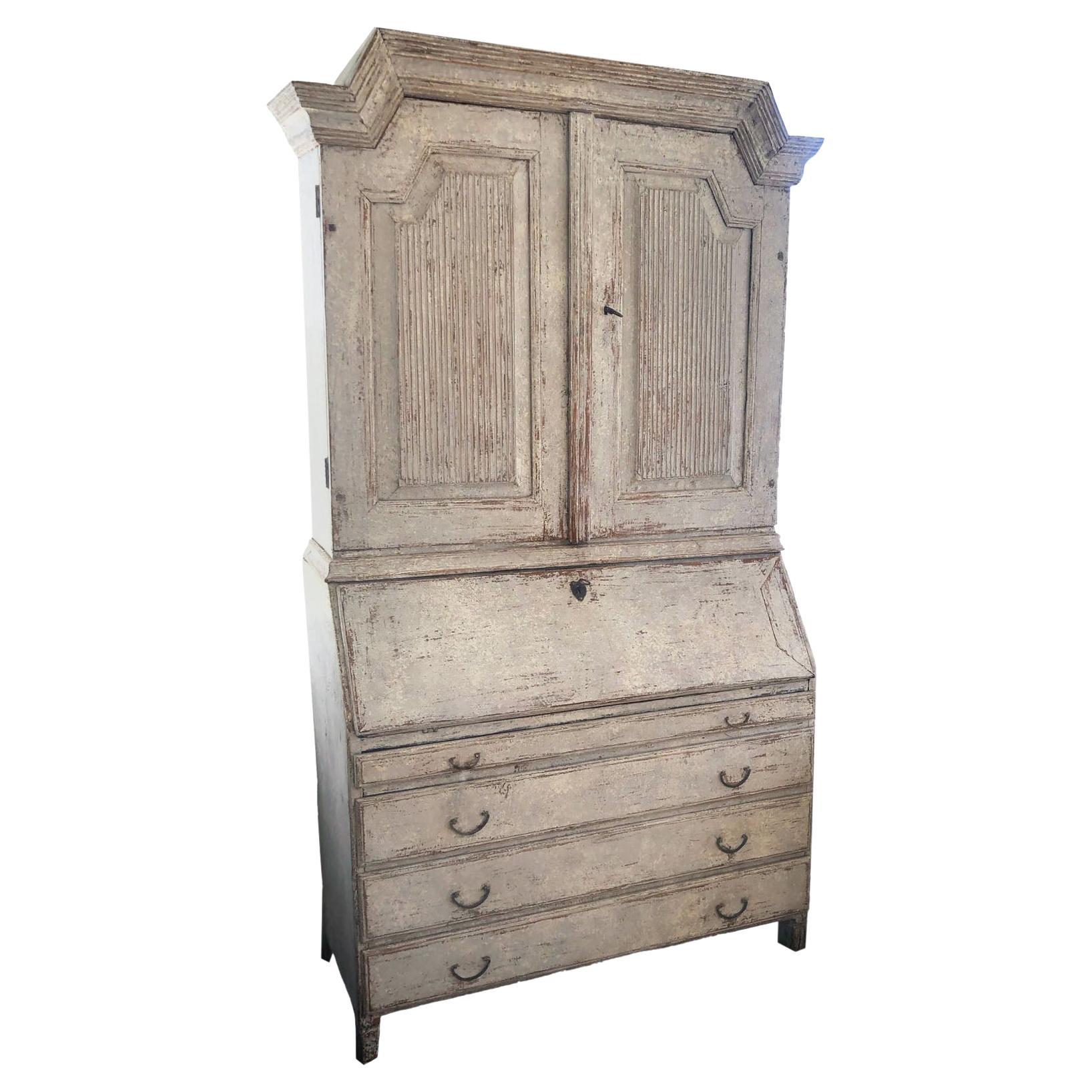 19th Century Swedish Gustavian Secretary with Library For Sale