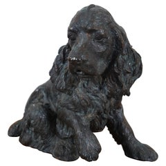 Sculpture vintage en bronze d'un chien coquelicot assis anglais en forme de chien coq 12 pouces