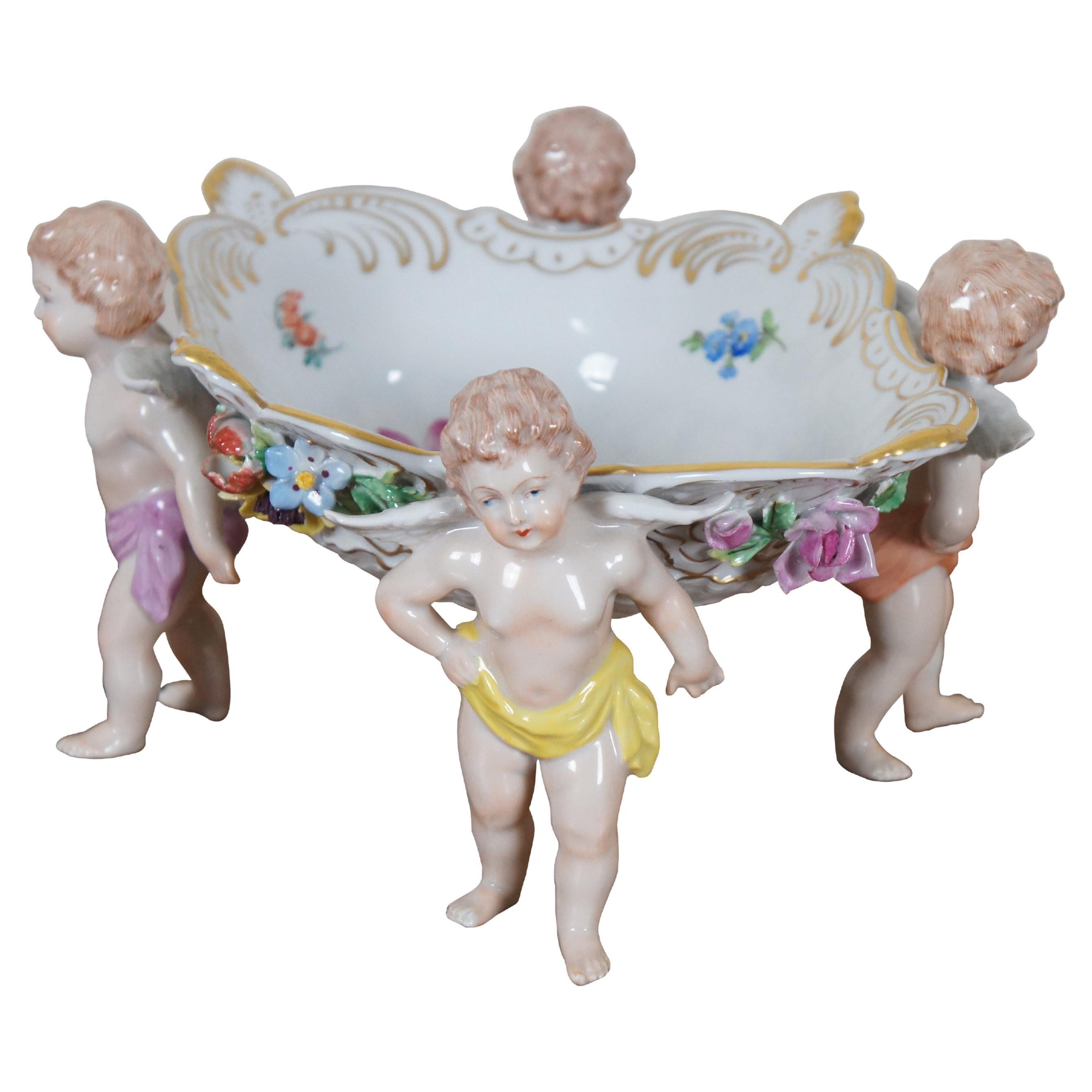 Carl Thieme for Dresden Porcelain Footed Cherub centerpiece Bowl Polychrome 10" (bol à pied avec chérubin)