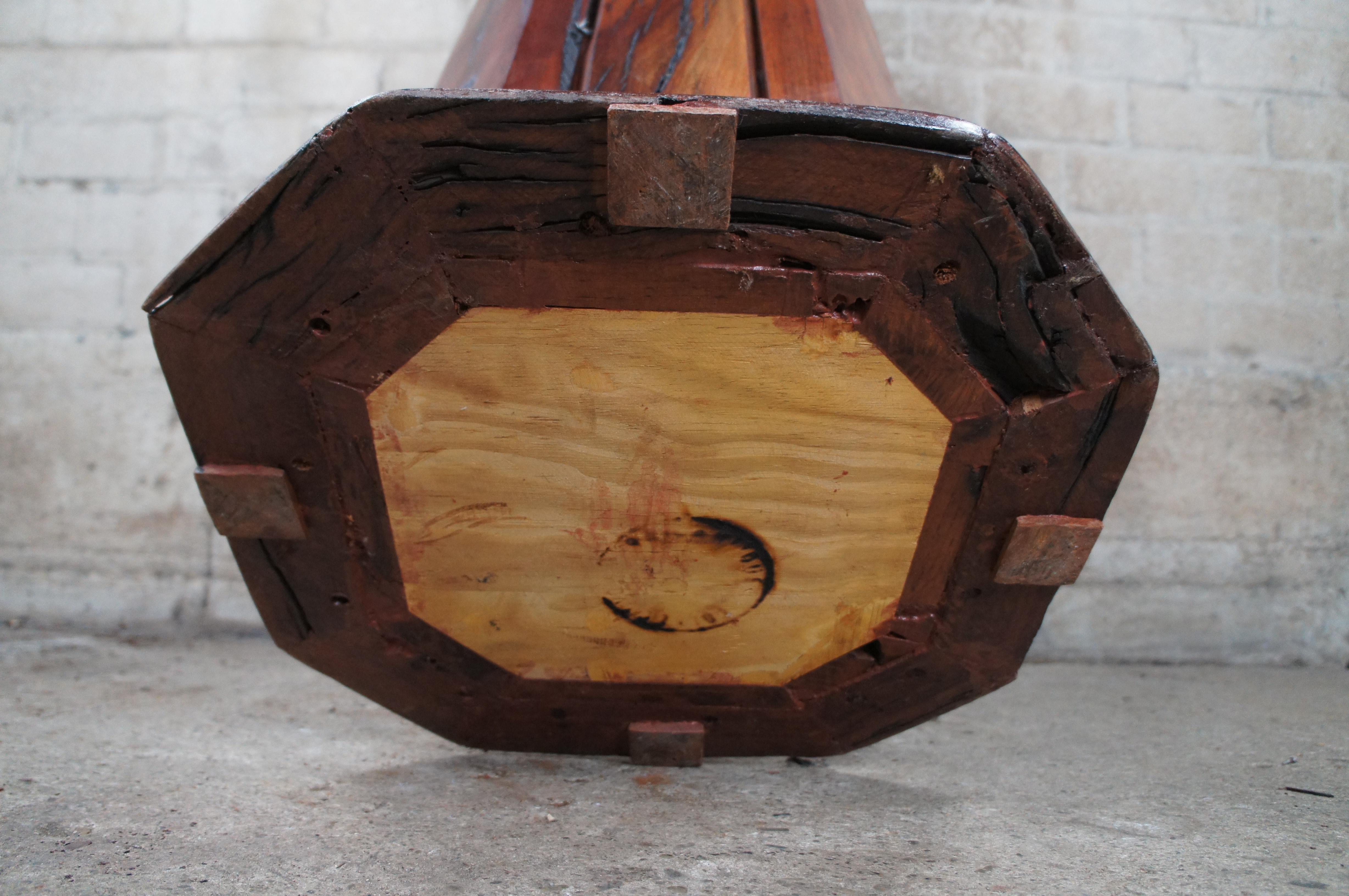 Scultura rustica in mogano a pannelli con piedistallo per piante e busti con base a colonna da 42