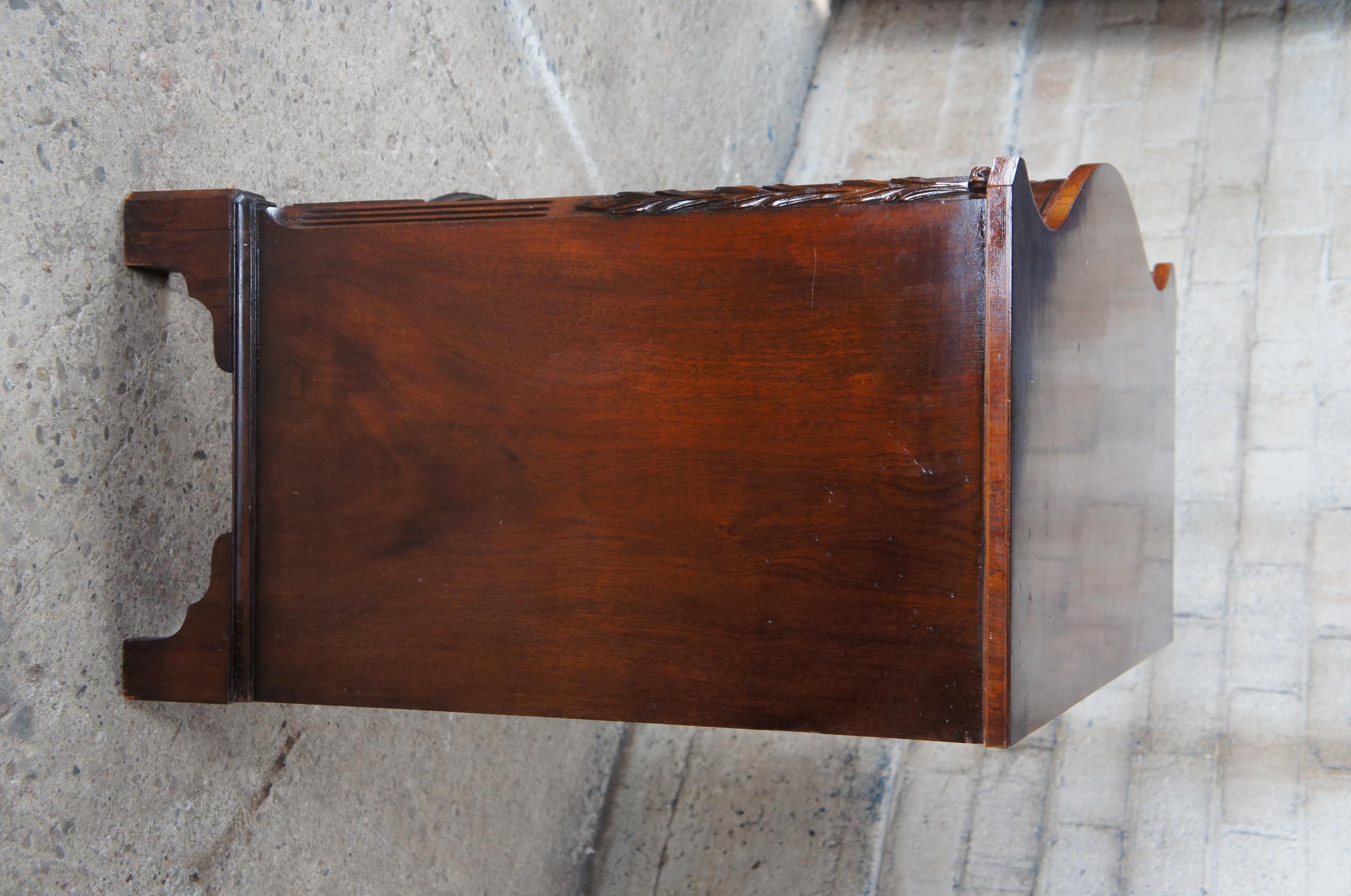 Union National Georgian Style Serpentine Mahogany Bachelors Chest Buffet Dresser For Sale 6