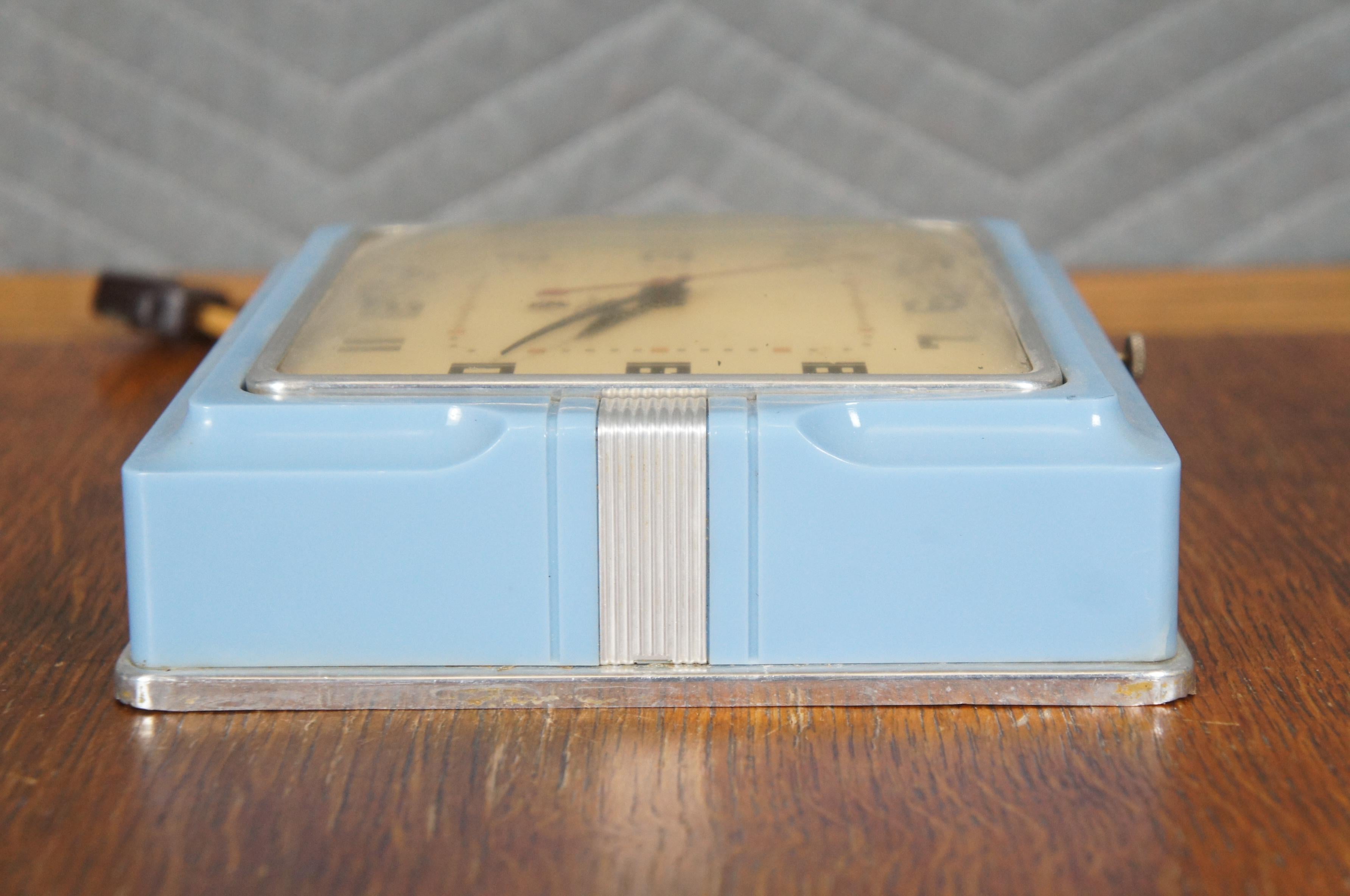 Mid Century Telechron 2H11 Electric Baby Blue Bakelite Kitchen Wall Clock 7