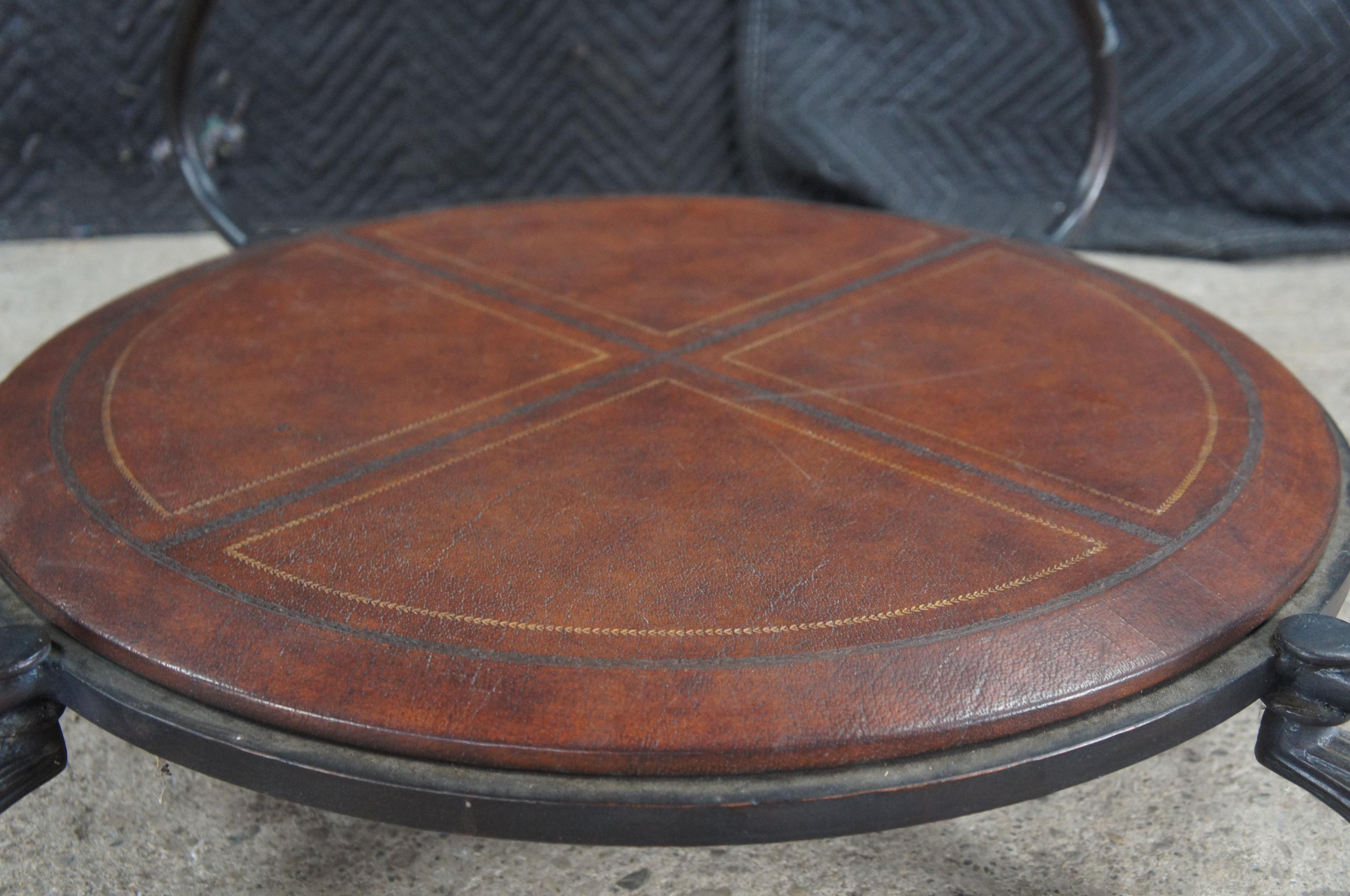 La Barge Table Cocktail Tables à étages en fer, cuir tolélé et verre poli 42 en vente 1