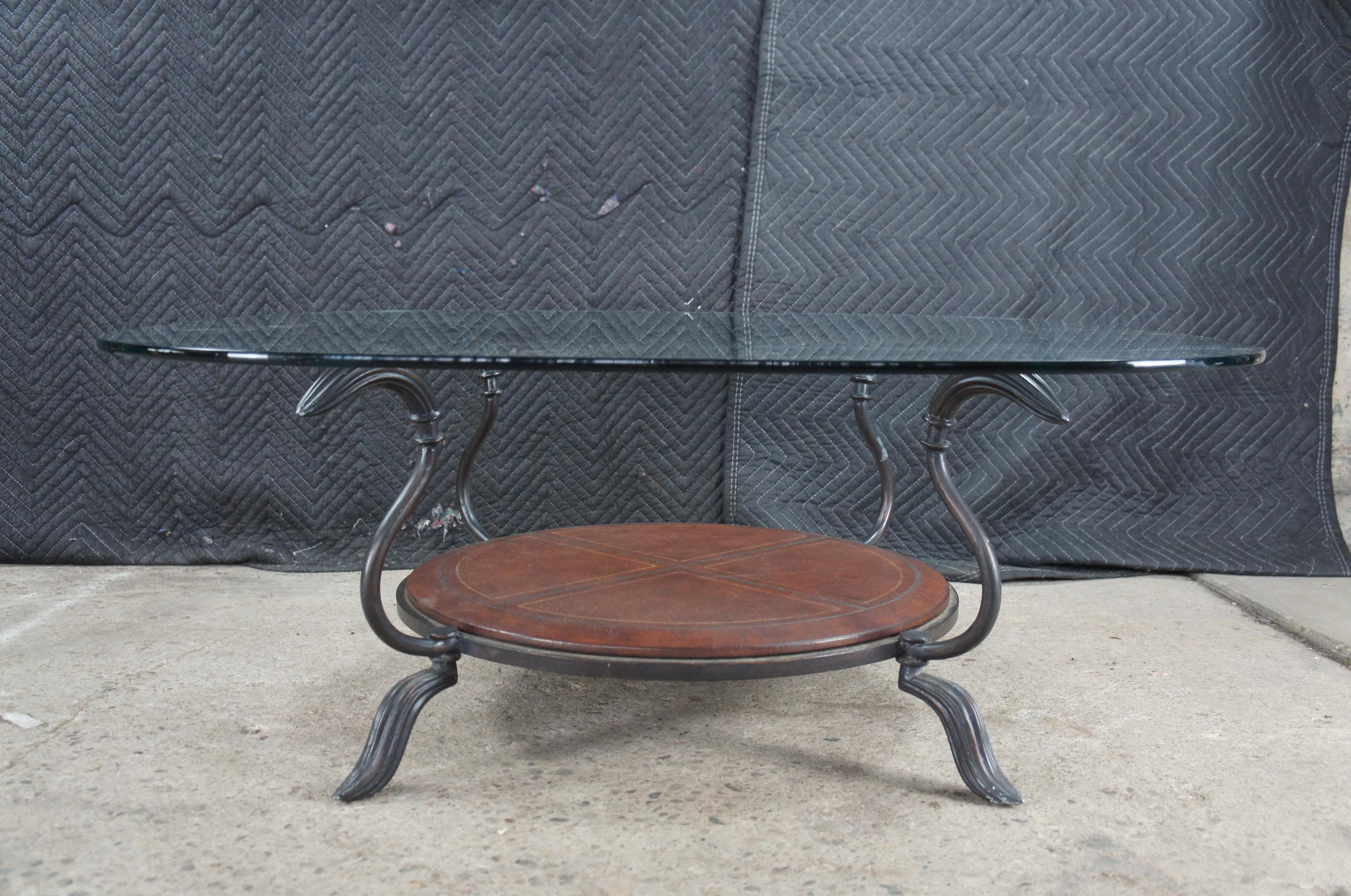 Verre La Barge Table Cocktail Tables à étages en fer, cuir tolélé et verre poli 42 en vente
