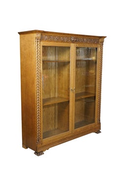 Antique American Renaissance Revival Quartersawn Oak Bookcase Display Cabinet