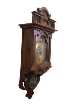 Horloge murale régulatrice de style Art nouveau (« Jugendstil ») de la Forêt-Noire allemande, en noyer, d'époque