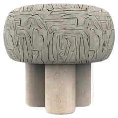 Hygge-Puff entworfen von Saccal Design House Graffito Graphit Travertin